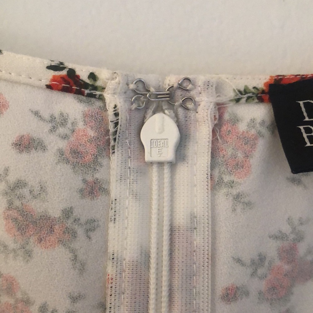 Like New Danielle Bernstein rose midi dress. Very comfy and flattering! (size 4) - Picture 4 of 7
